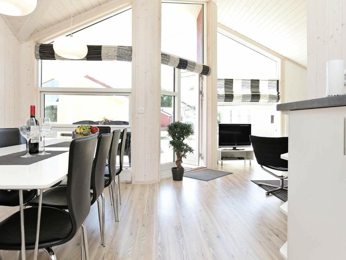 Four-Bedroom Holiday Home In Grossenbrode 1 Extérieur photo
