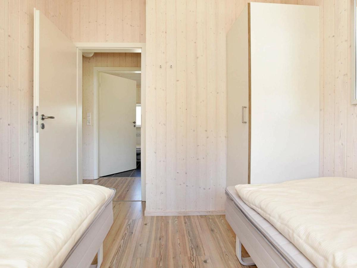 Four-Bedroom Holiday Home In Grossenbrode 1 Extérieur photo