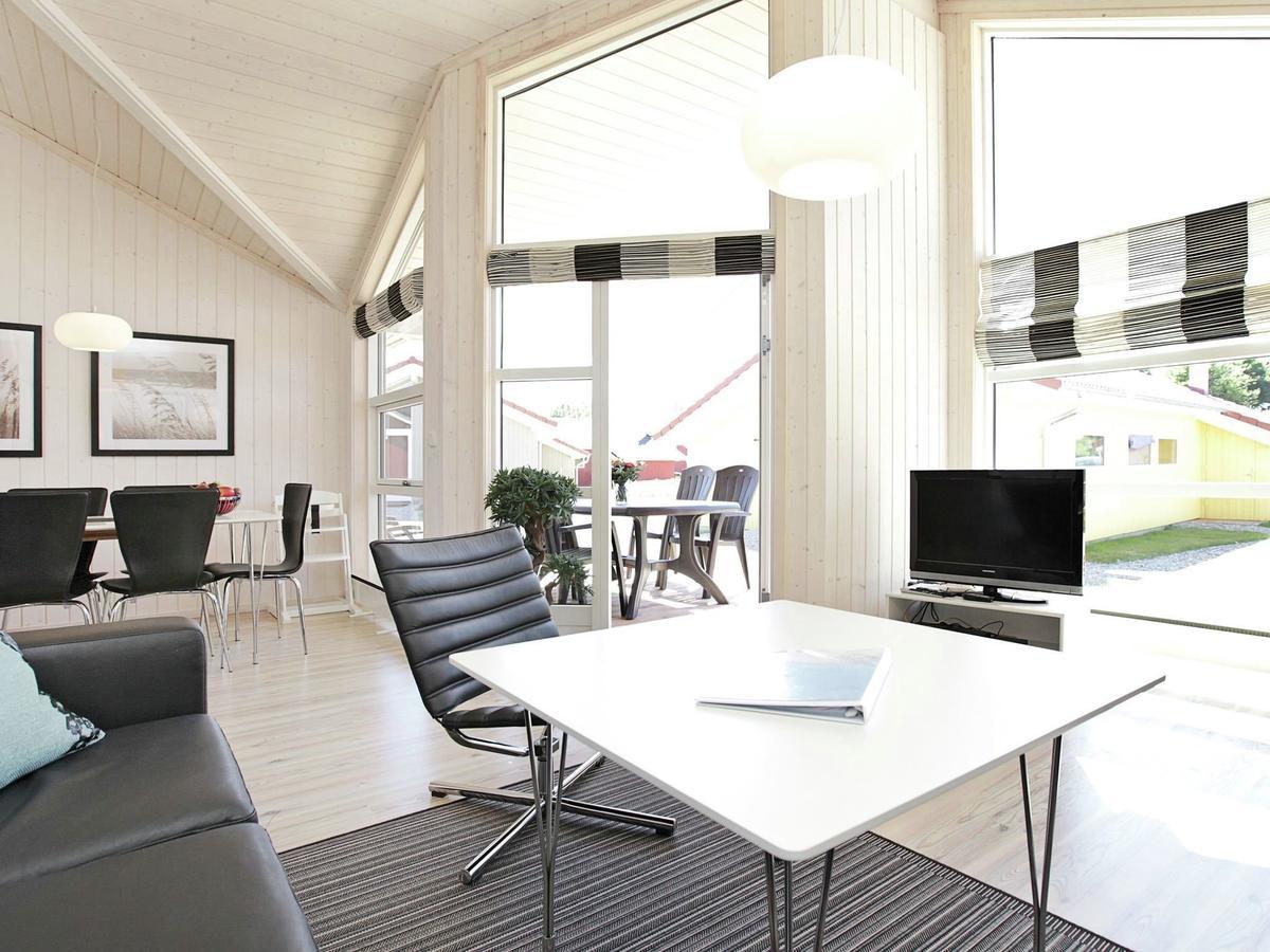 Four-Bedroom Holiday Home In Grossenbrode 1 Extérieur photo